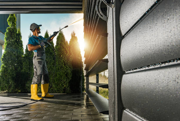 Best Driveway Pressure Washing  in Riverside, OH